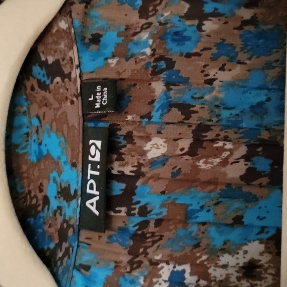 Pretty teal blouse - Picture 2 of 3